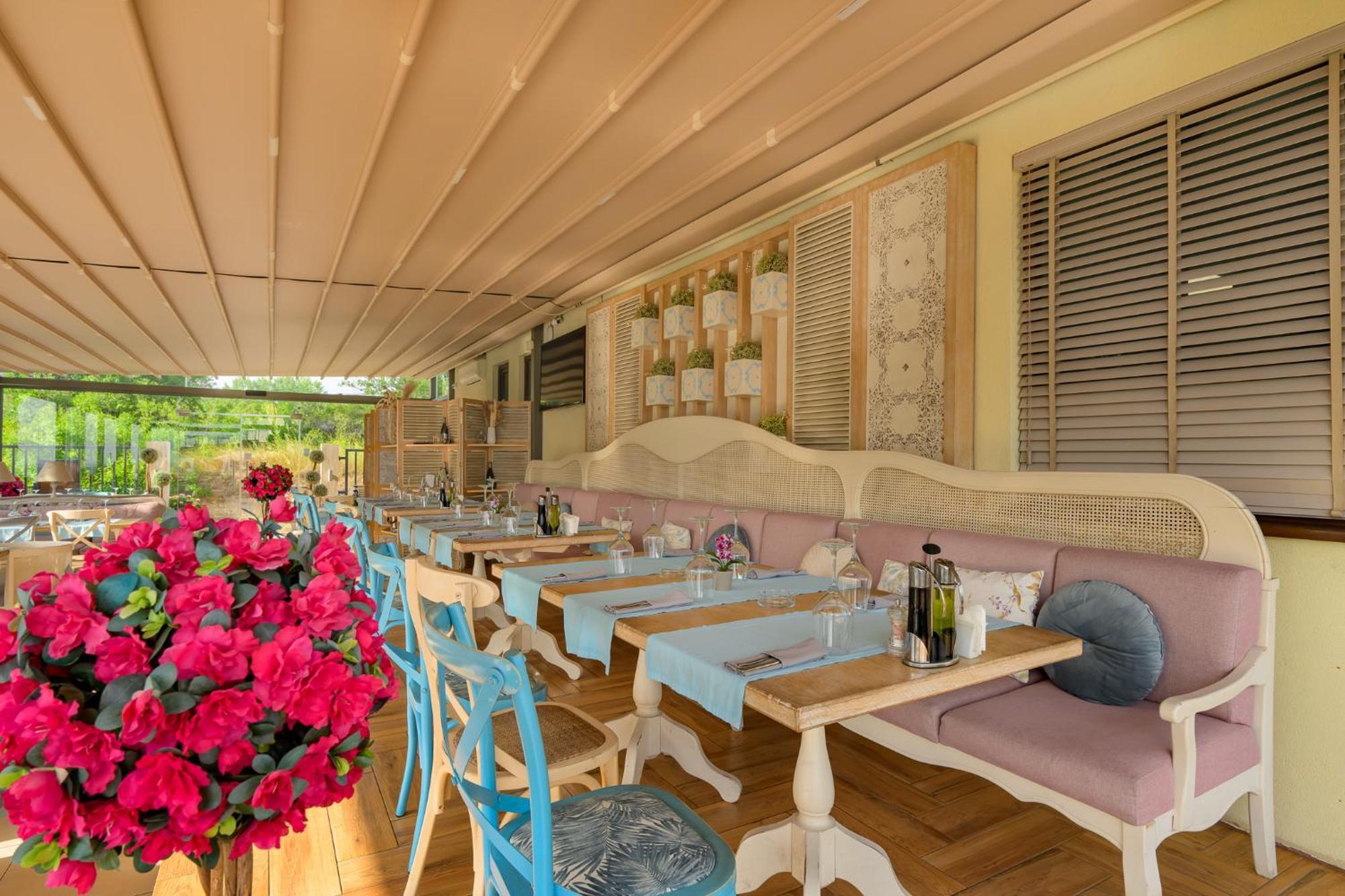 St. Panteleimon Beach Hotel 内塞伯尔 外观 照片